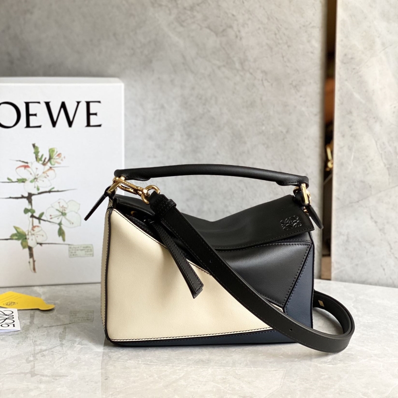 l*ew* handle bags